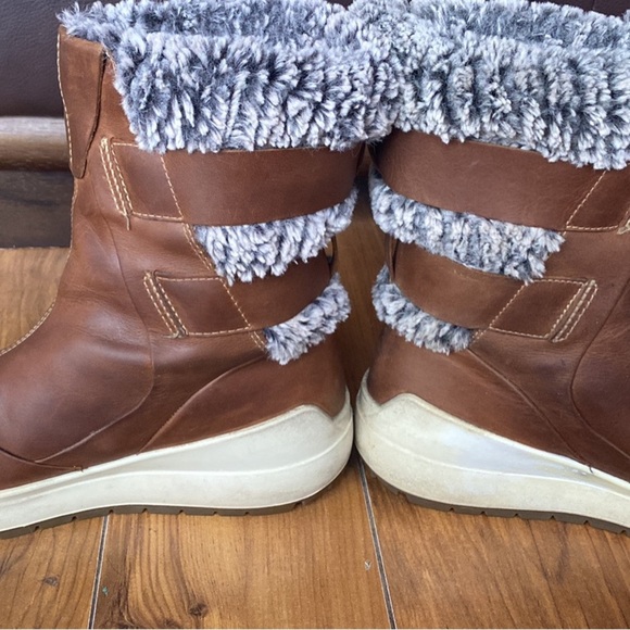 Ecco Noyce Insulated Leather Winter Boots - Picture 10 of 10